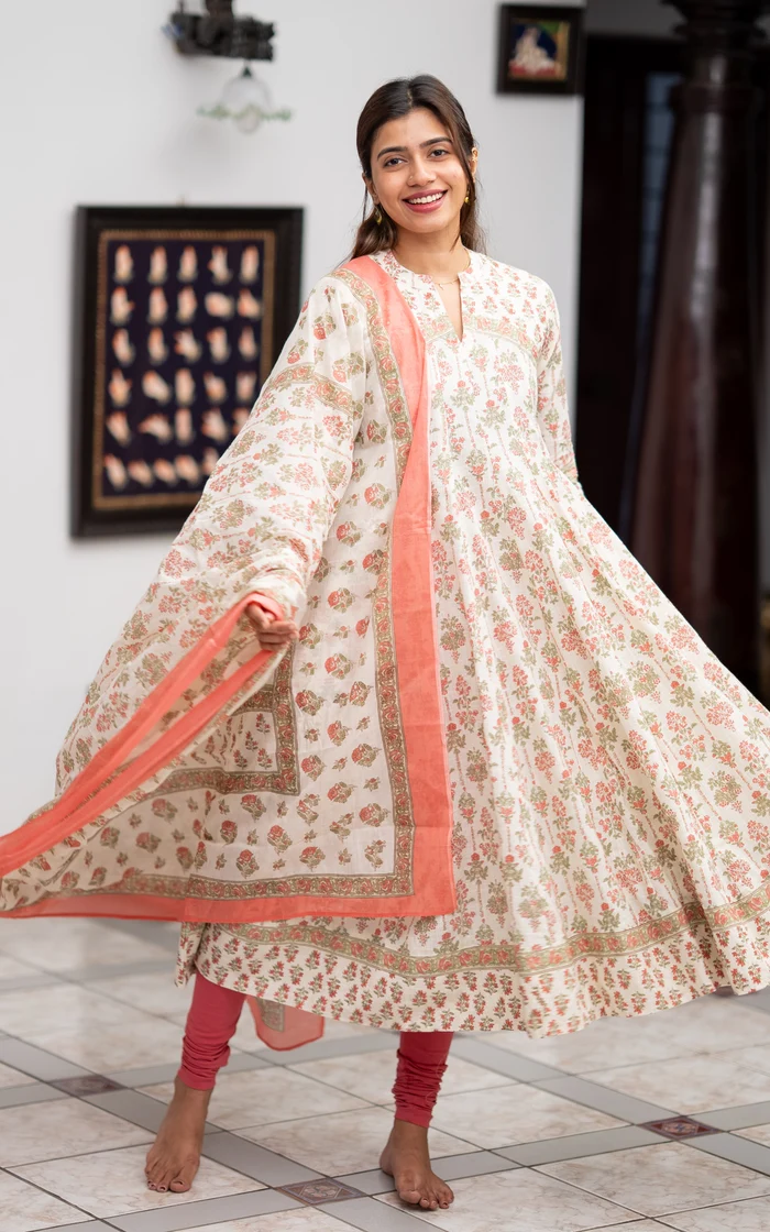 Atharvina Peach Anarkali Salwar set (Kurti + Dupatta)